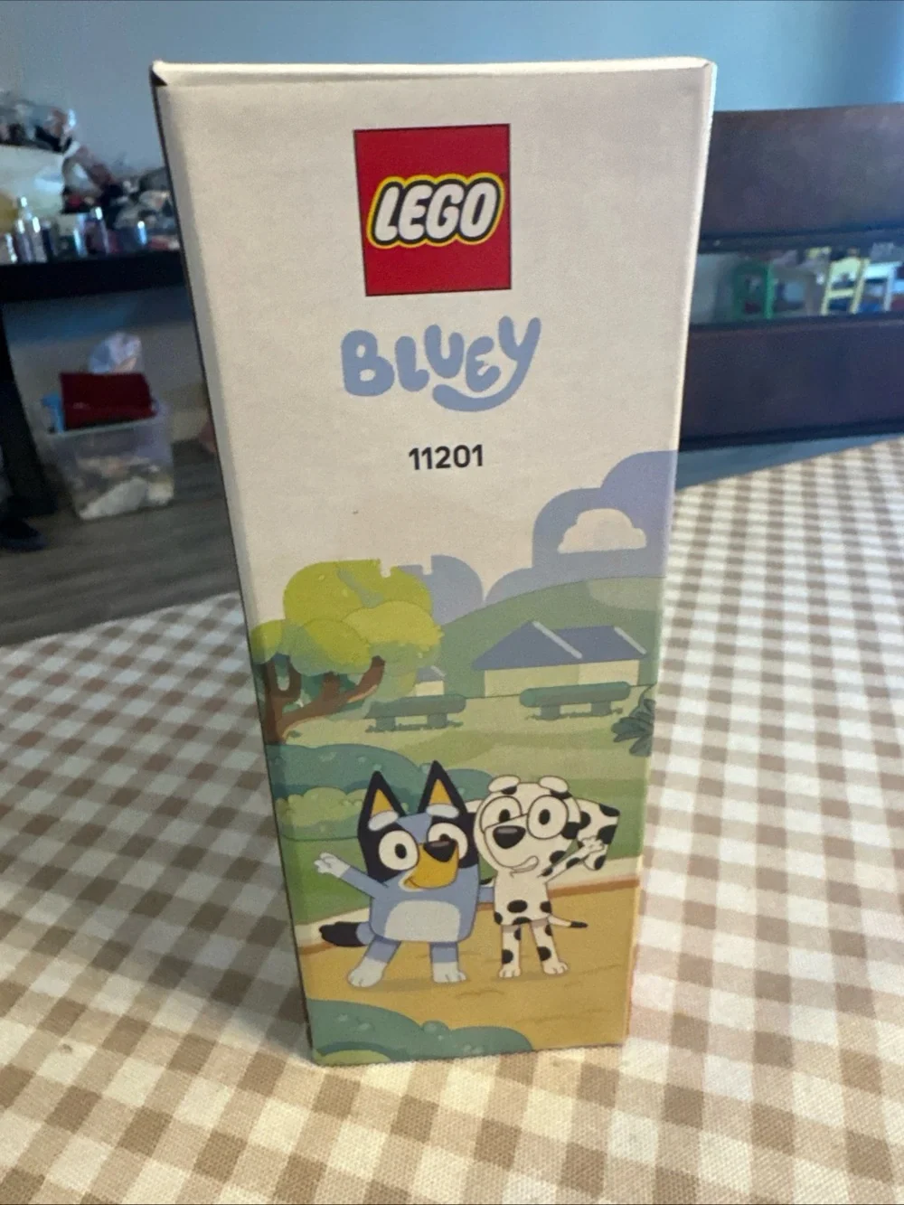 Lego Bluey Building Set - Teal, Yellow & Purple - Picture 2 of 4